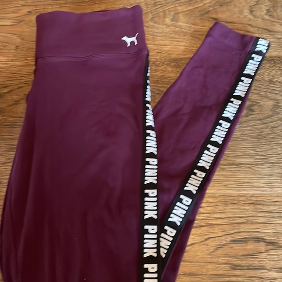 PINK Victoria's Secret Pants - Pink Victoria Secret leggings